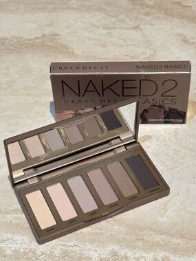 Urban Decay Naked2 Basics Eyeshadow Palette